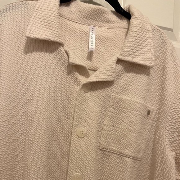 Fabletics Cream Textured Button Up Top - Picture 2 of 3